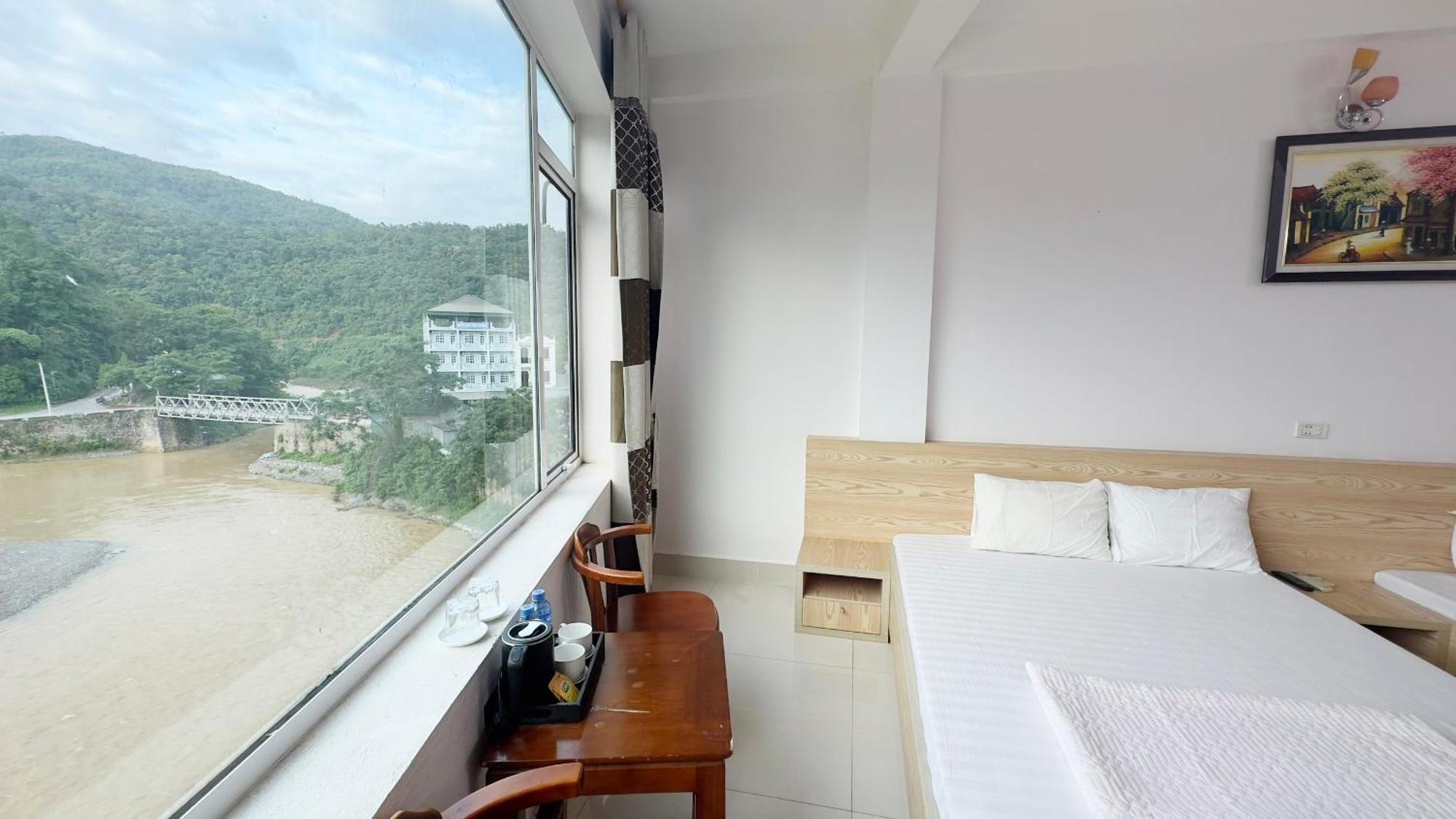 Quy Anh Hotel Bao Lac Town Esterno foto