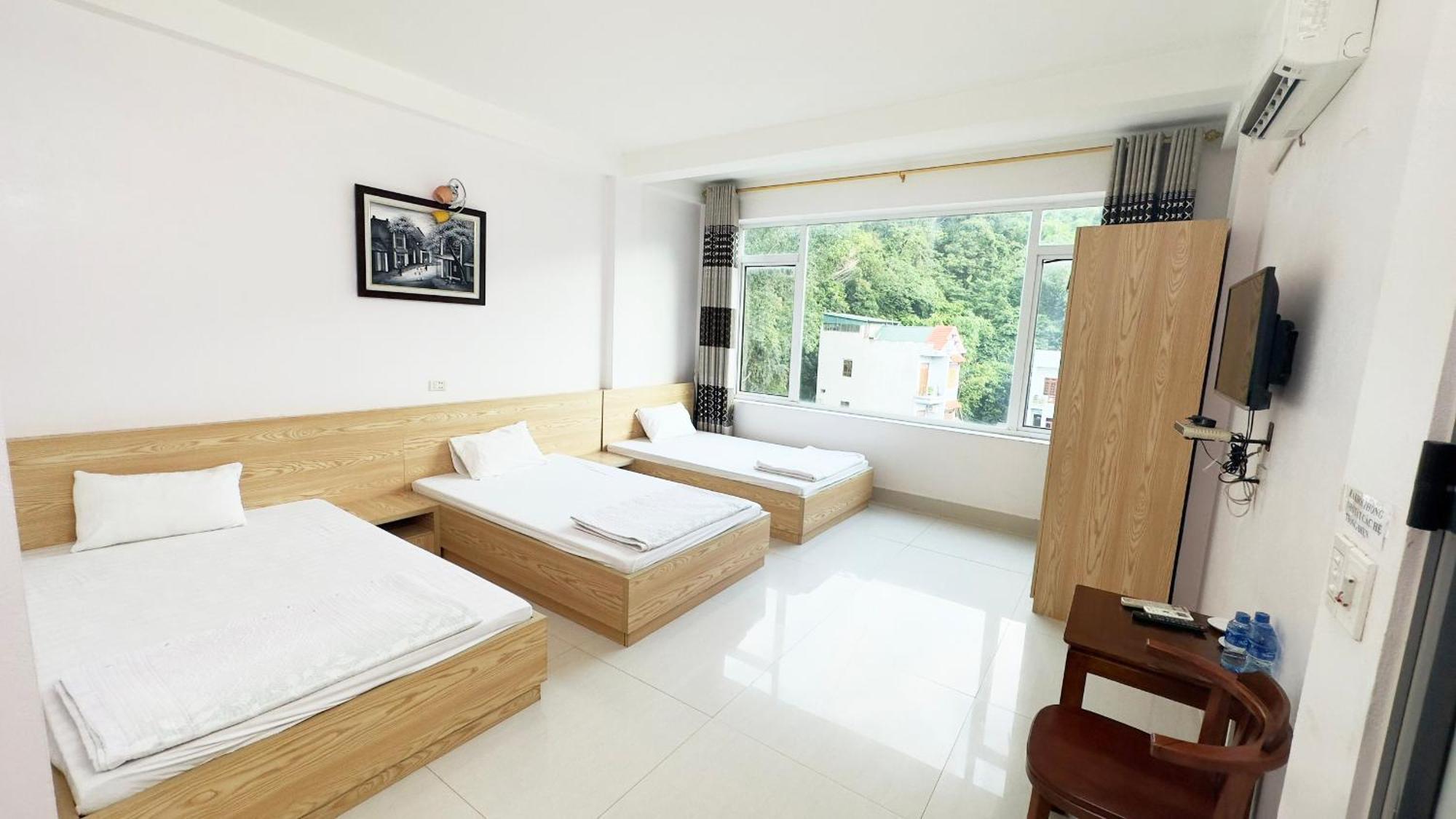 Quy Anh Hotel Bao Lac Town Esterno foto