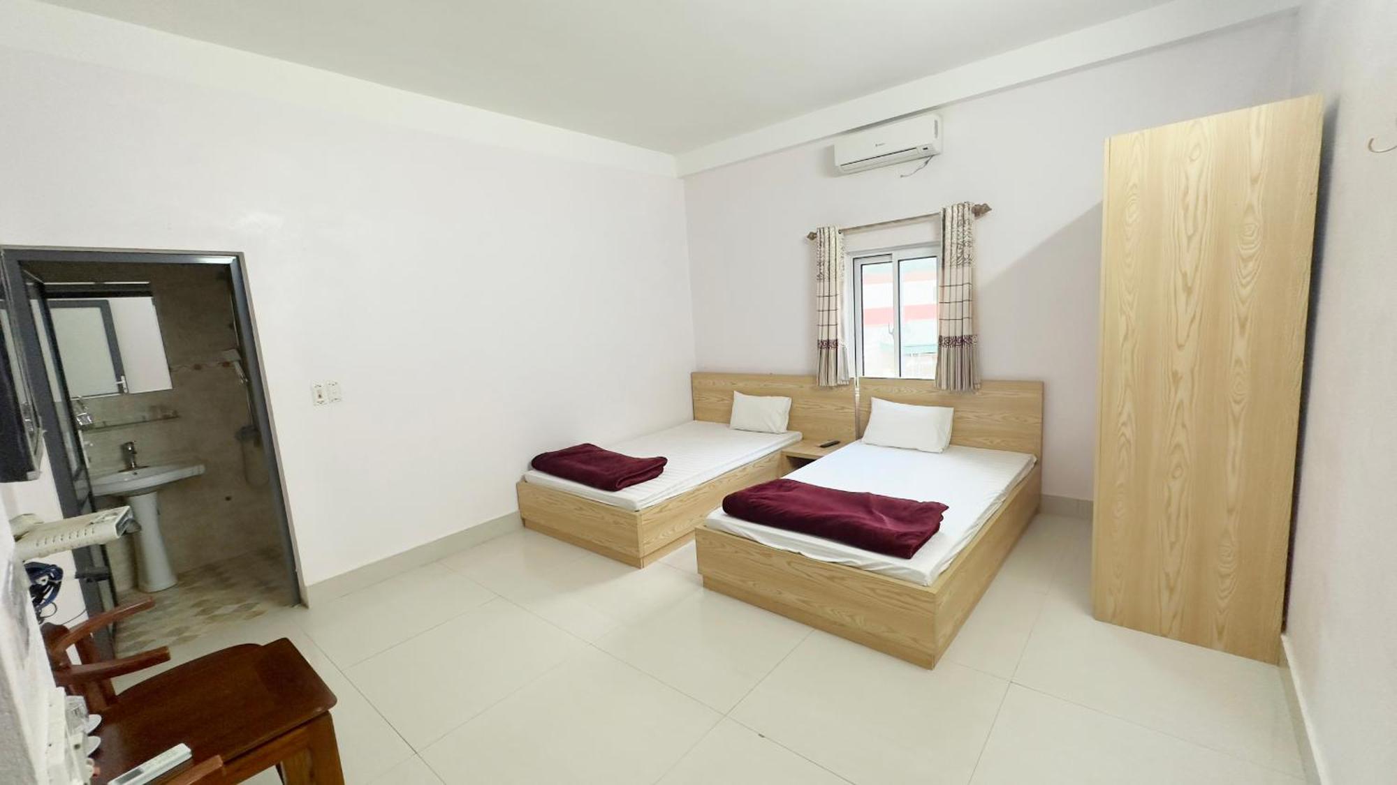 Quy Anh Hotel Bao Lac Town Esterno foto