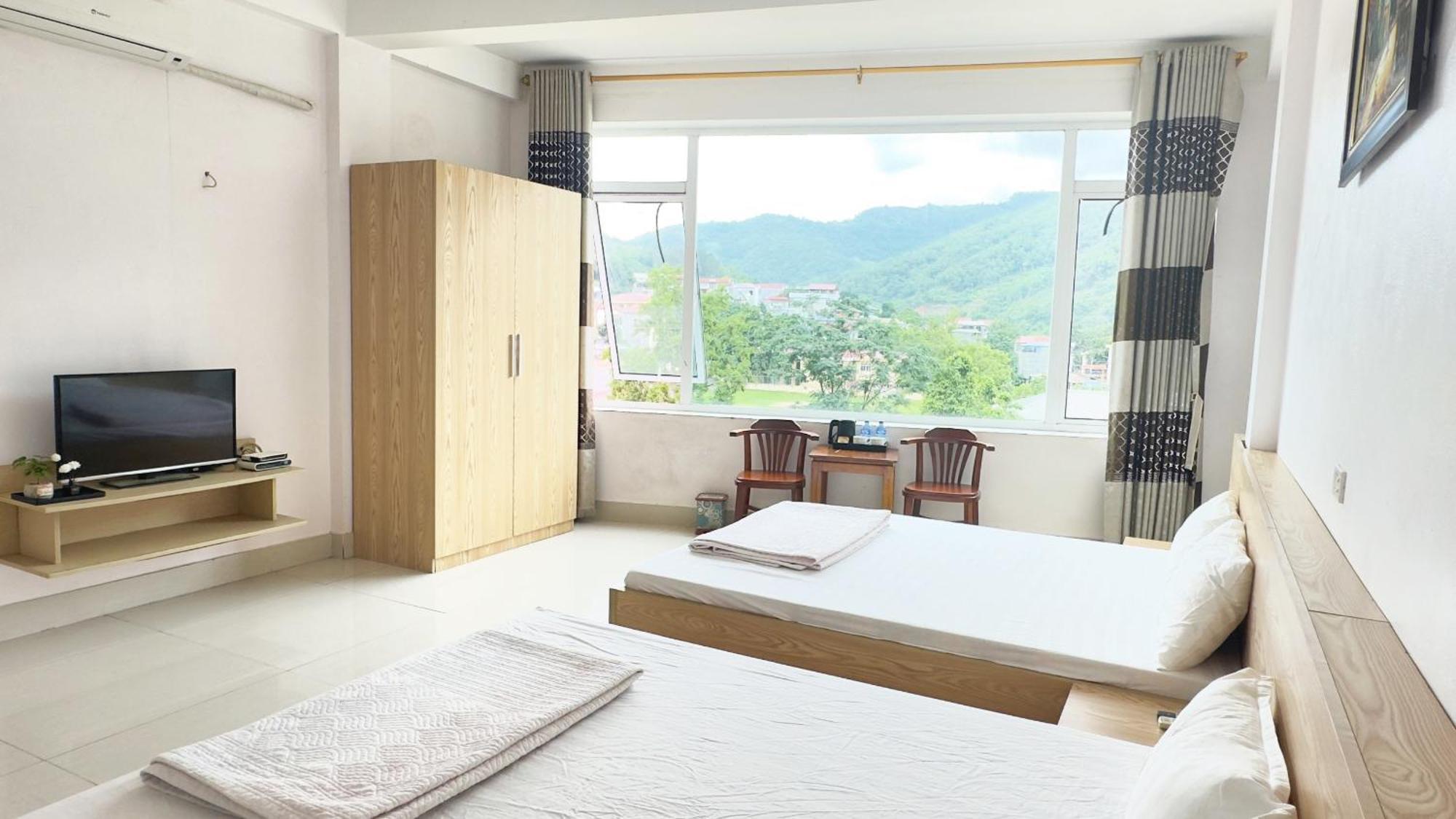 Quy Anh Hotel Bao Lac Town Esterno foto