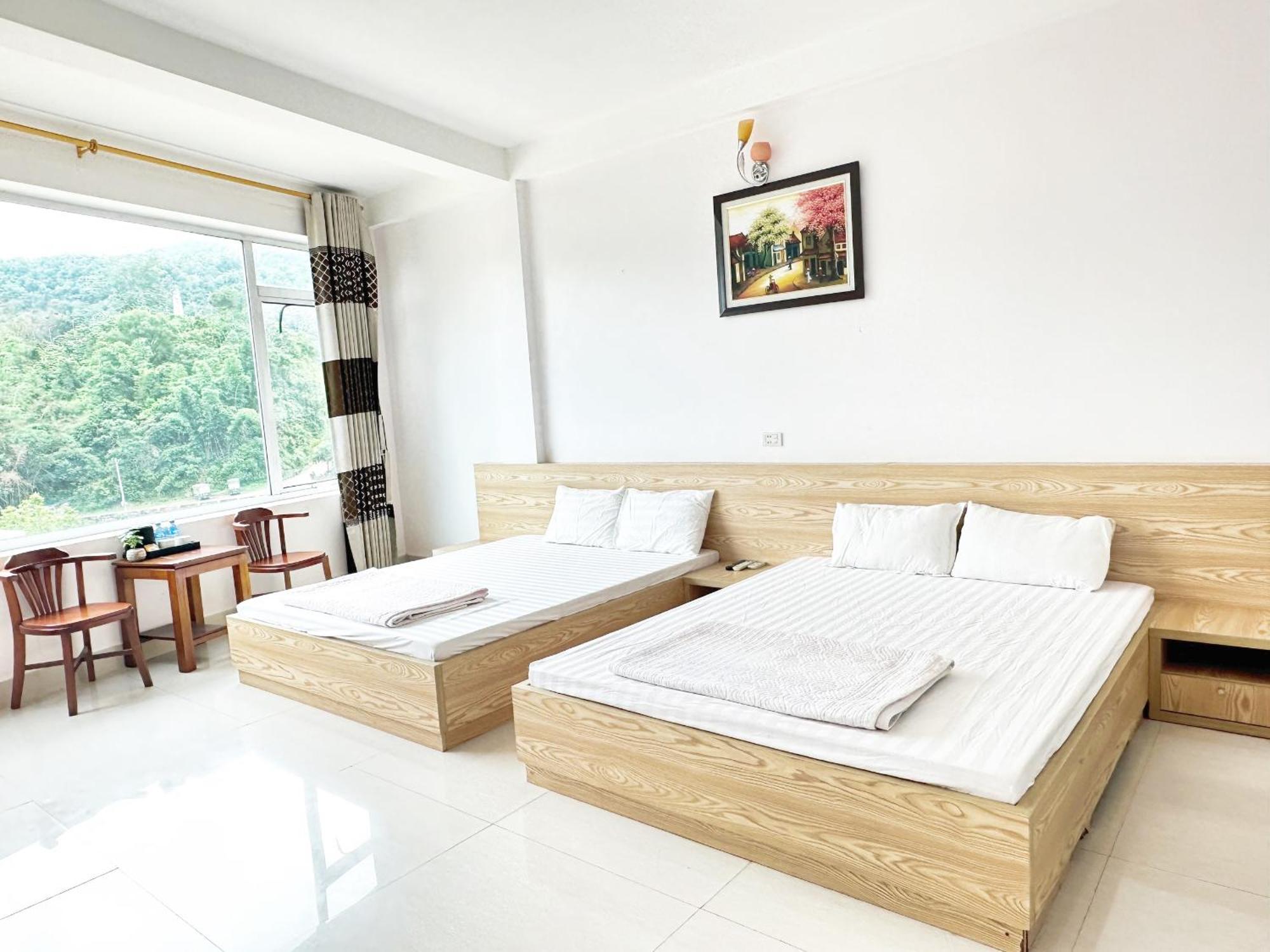 Quy Anh Hotel Bao Lac Town Esterno foto